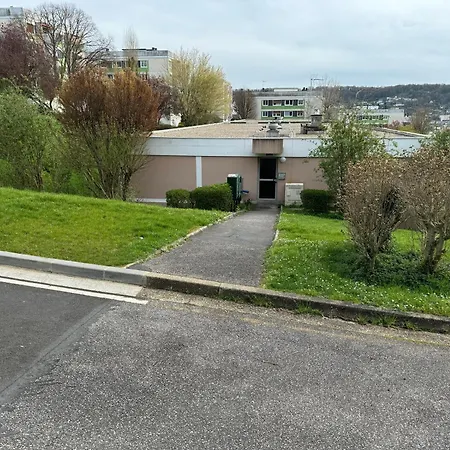 Apartment Le Vallon Saint Hilaire, Parking Gratuit