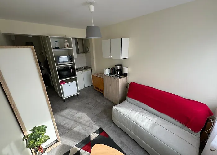 Le Vallon Saint Hilaire, Parking Gratuit